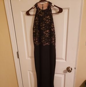 Black/Tan Right thigh-high slit gown